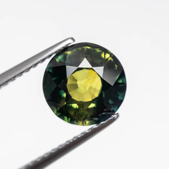 Misfit Gems Rings 263ct 799x792x533mm Round Brilliant Sapphire 2349503