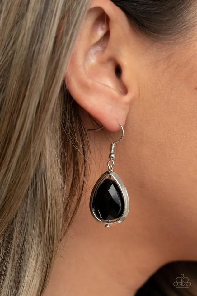 Paparazzi Earring DropDead Duchess Black Paparazzi Jewelry Earrings